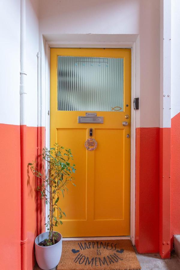 Bright & Spacious Double Room With Garden View- Close To Airport & City Centre Edinburg Exteriör bild